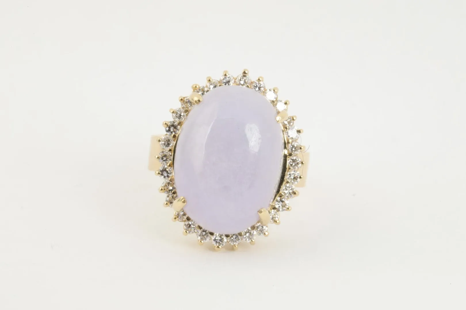 14k Yellow Gold 21.67tcw Lavender Jade 0.90tcw Diamond Ring Size 10.25 (9.99g.)