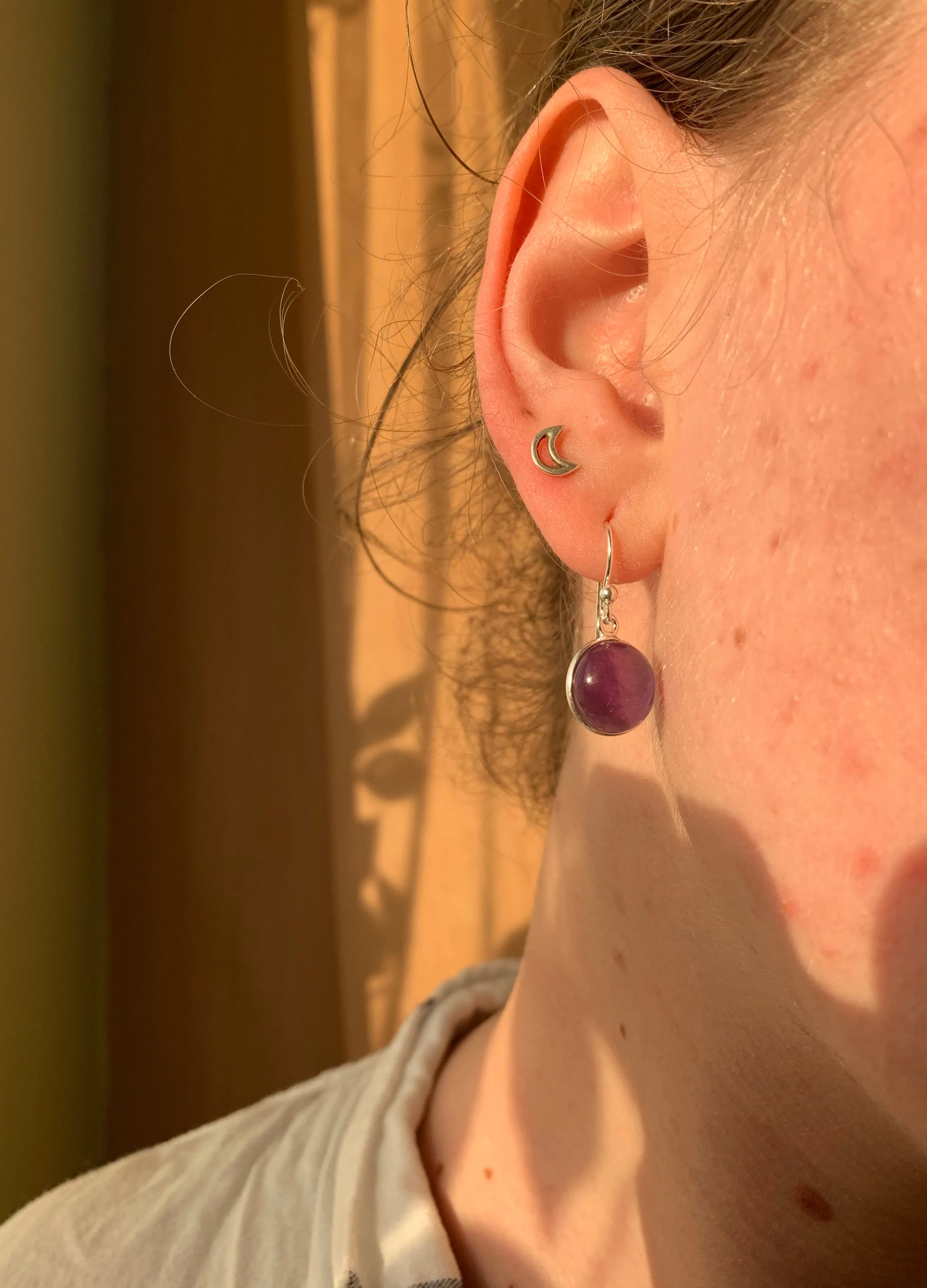 Amethyst Round Akoni Earrings