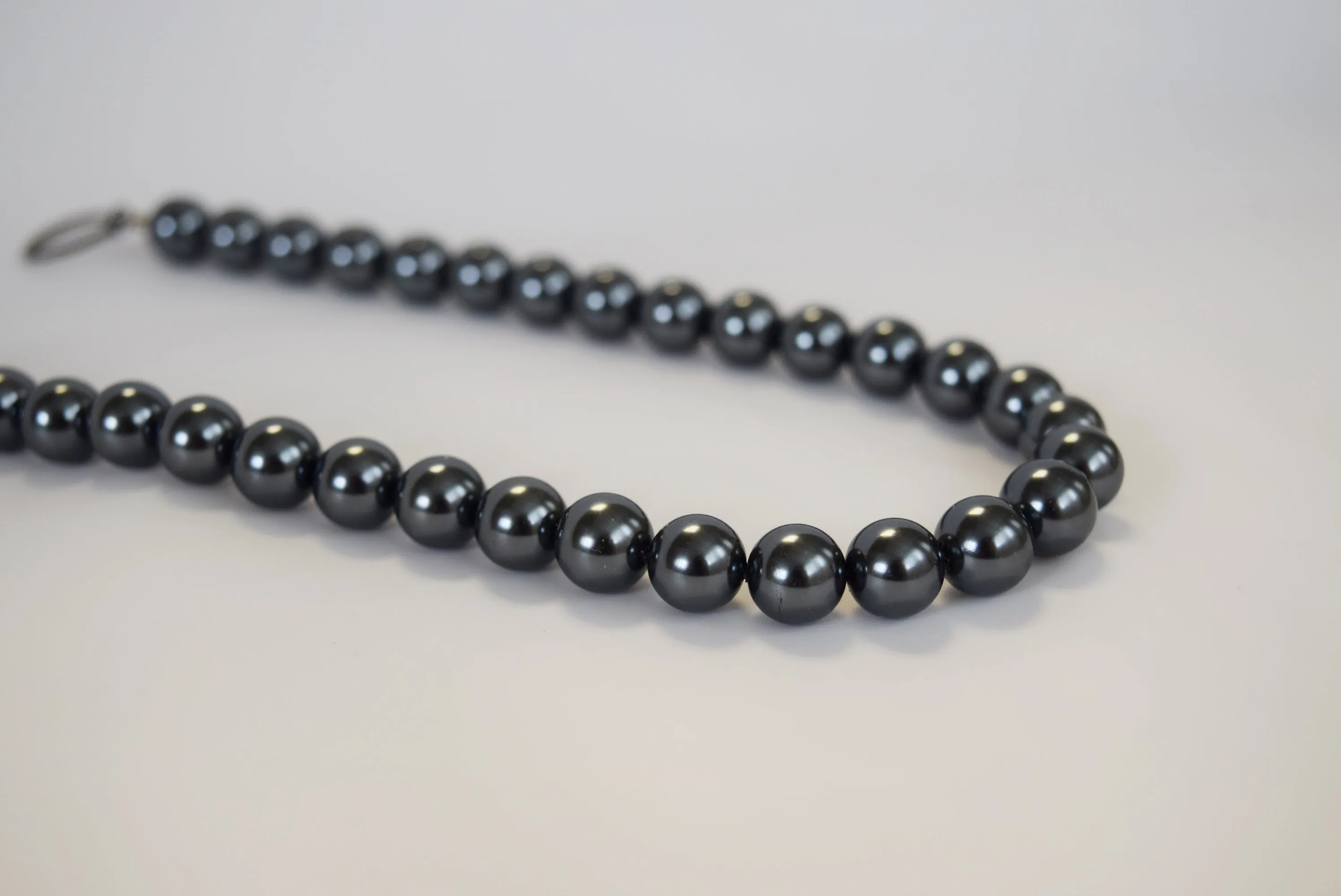 Black Pearl 17th Century Necklace