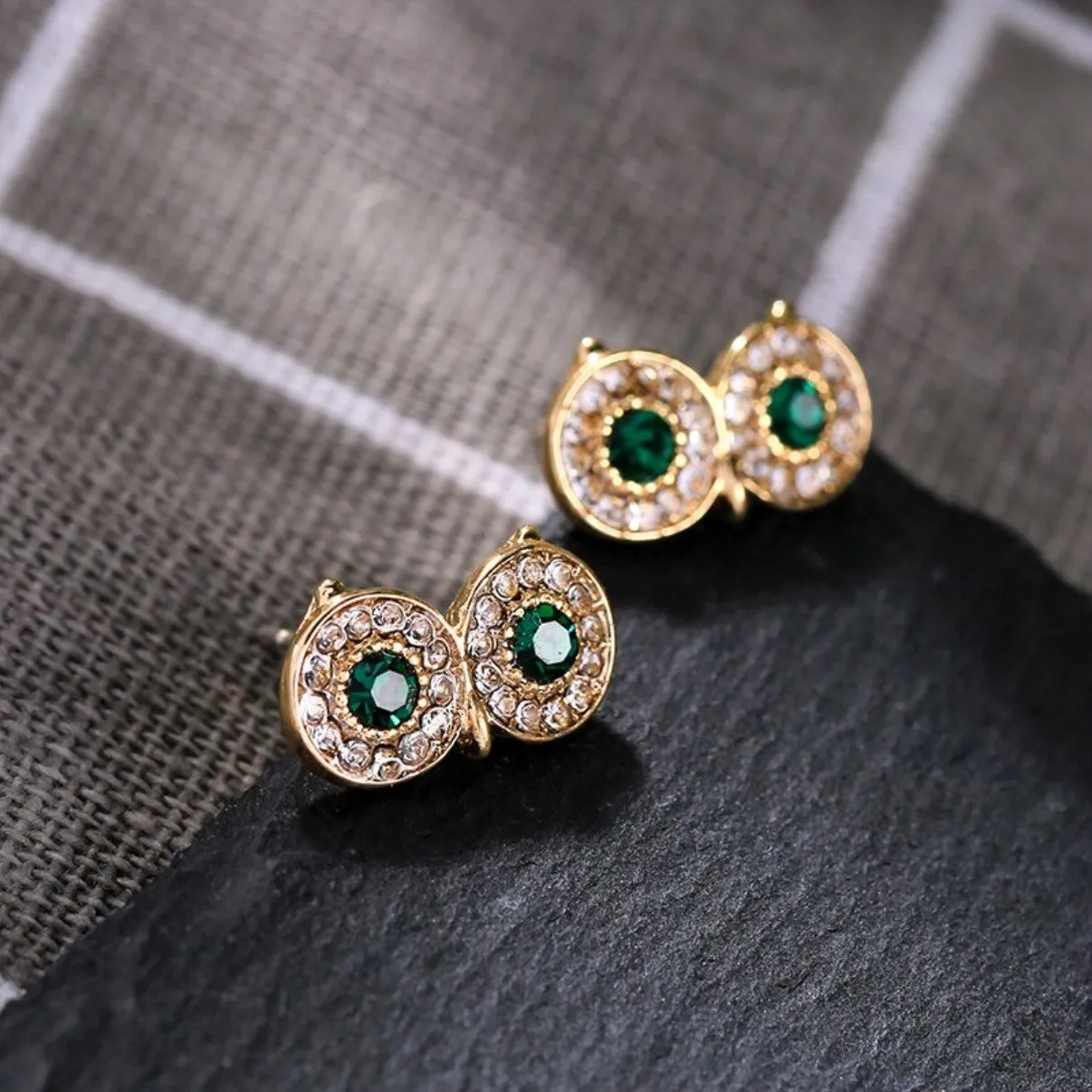 Cute Green Crystal Owl Eyes Stud Earrings