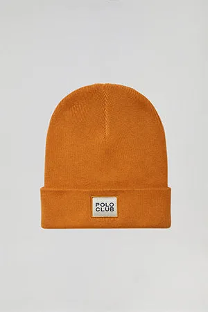 Gorro color cúrcuma de lana unisex con detalle Polo Club