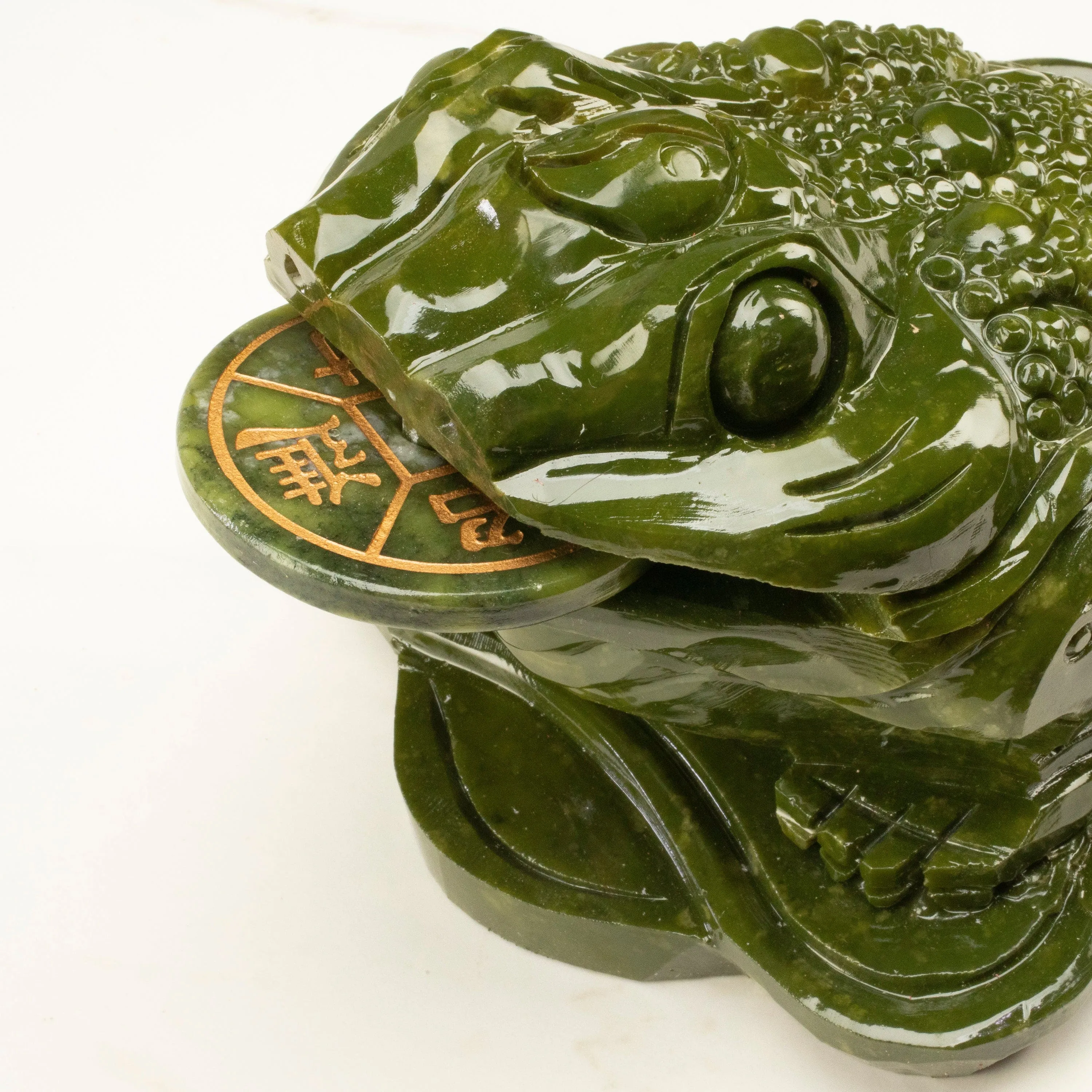 Lucky Toad Jade Crystal Carving - A Symbol of Financial Prosperity and Good Fortune