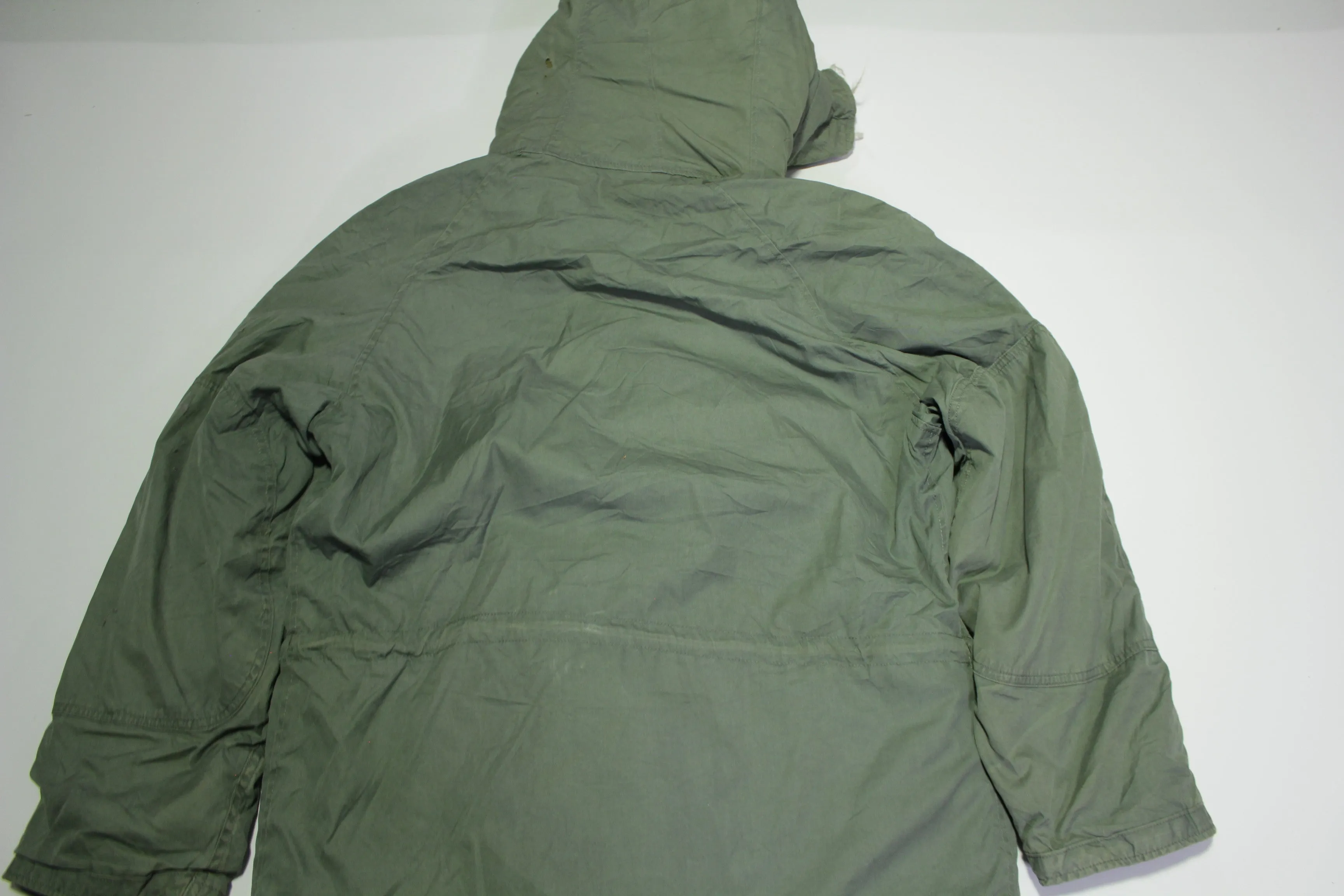 N3-B Vintage 1975 Vietnam Era Army Military Extreme Cold Weather Parka Hooded Jacket