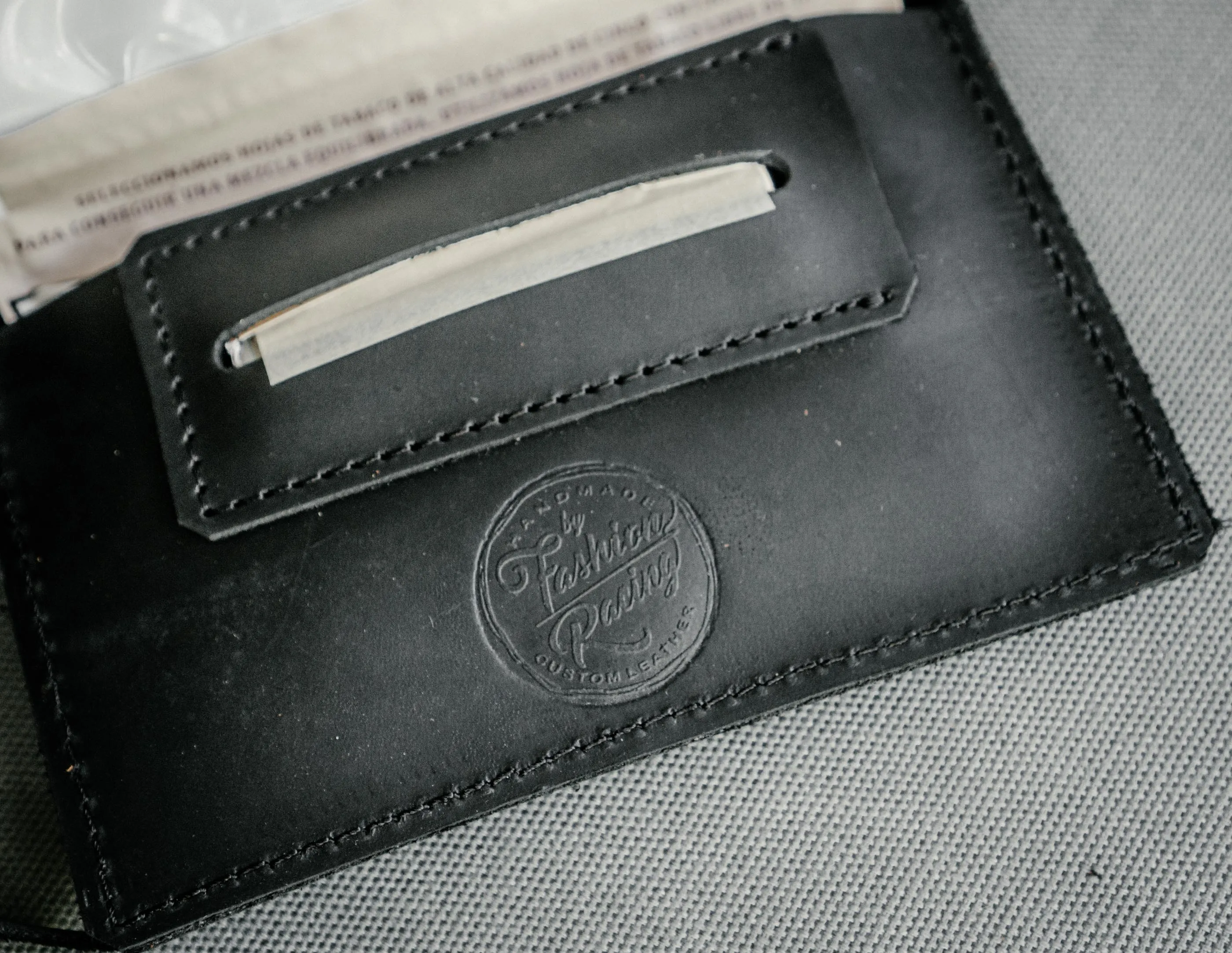 Rolling tobacco pouch | Tobacco joke in black or brown leather