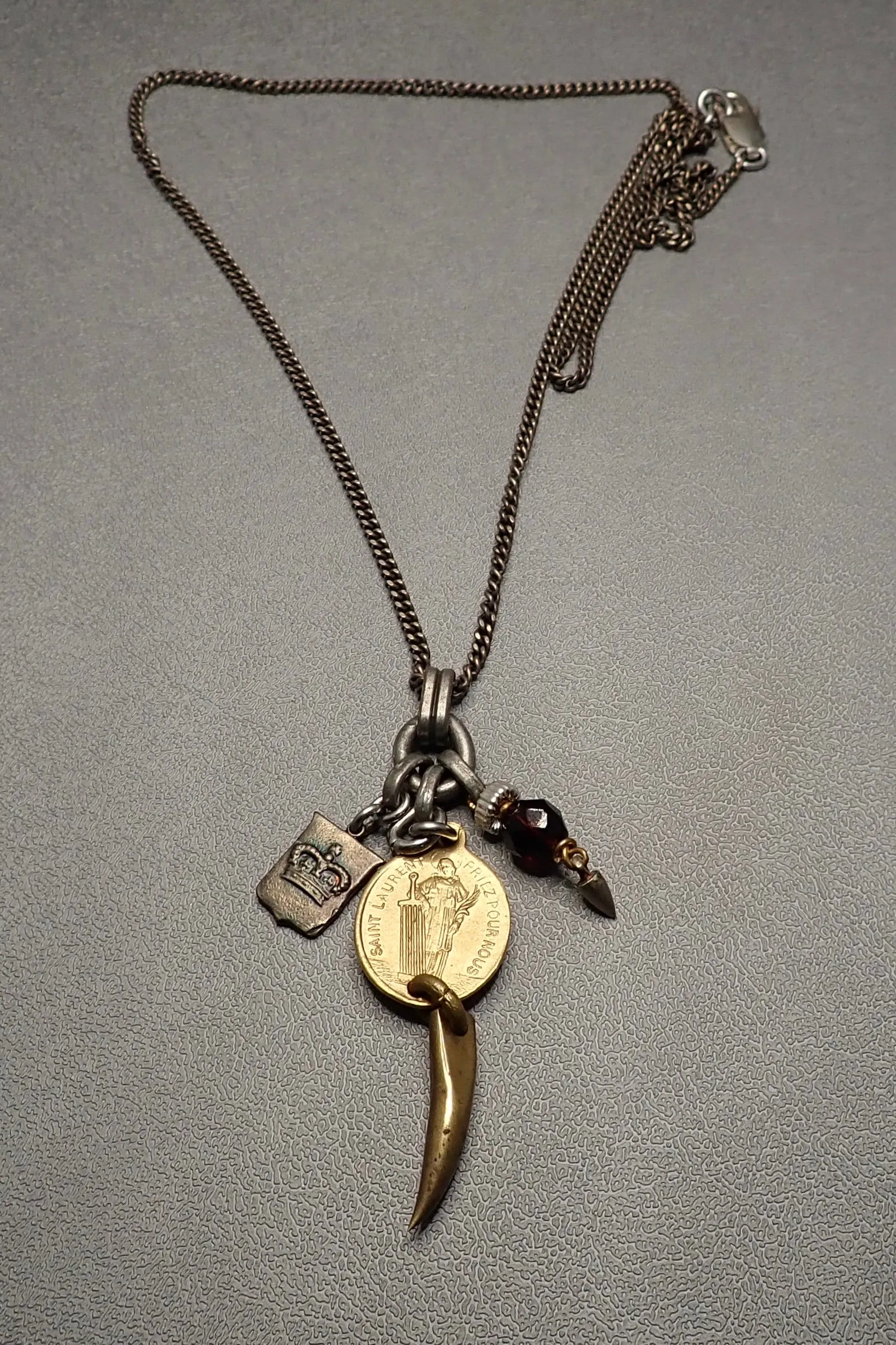 SAINTS & HORN PENDANT