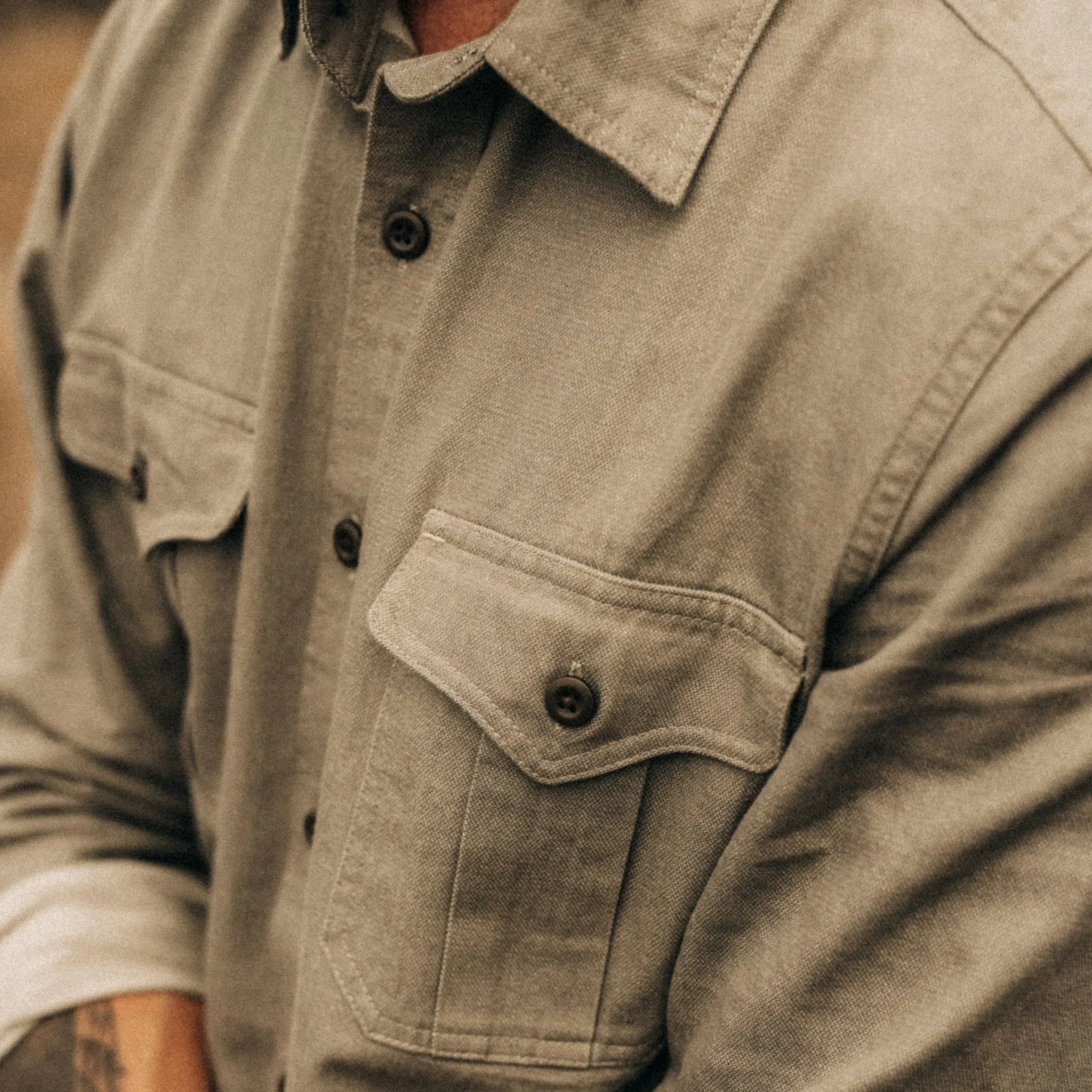 The Saddler Shirt in Smoked Olive Twill