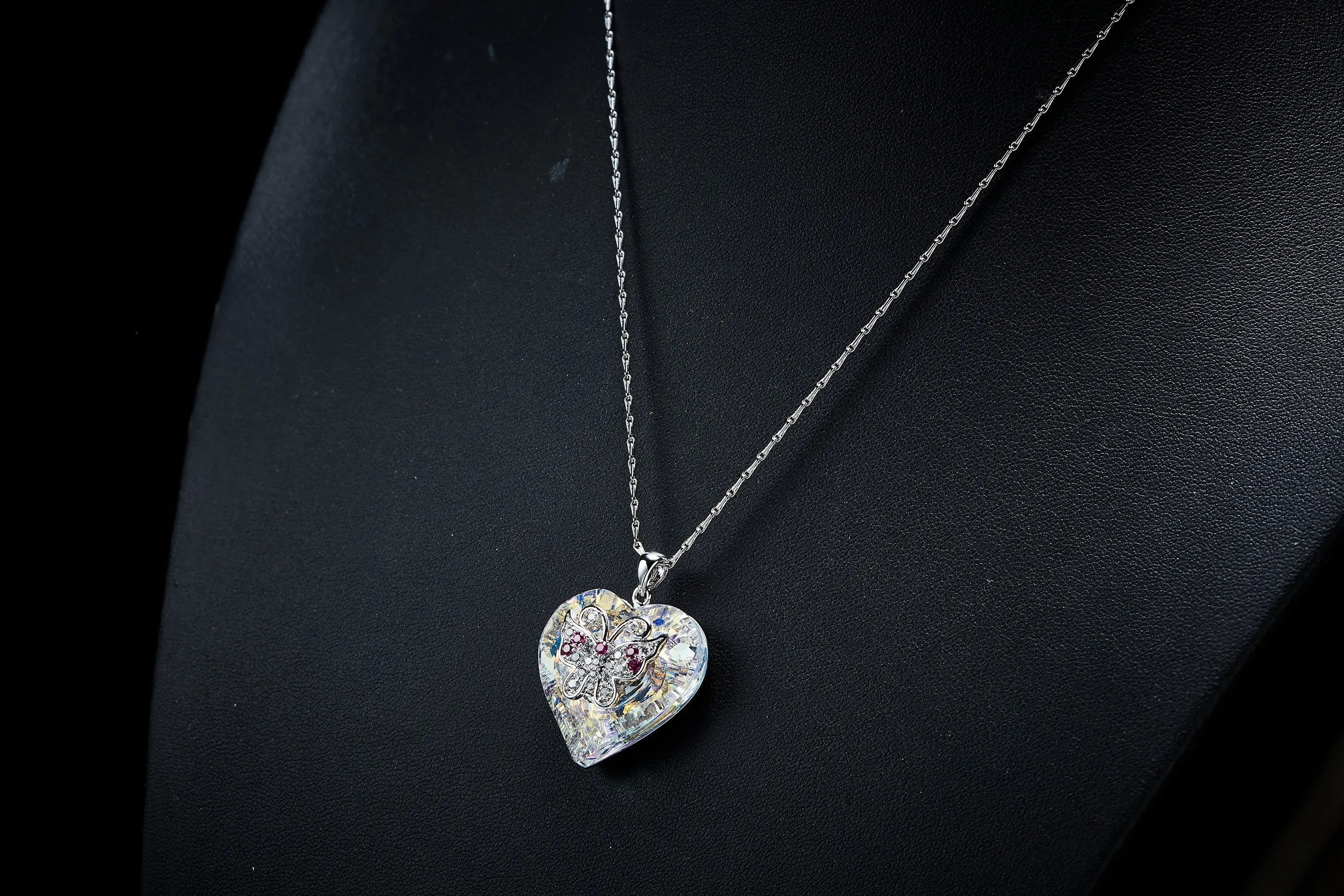 The simple white crystal heart necklace