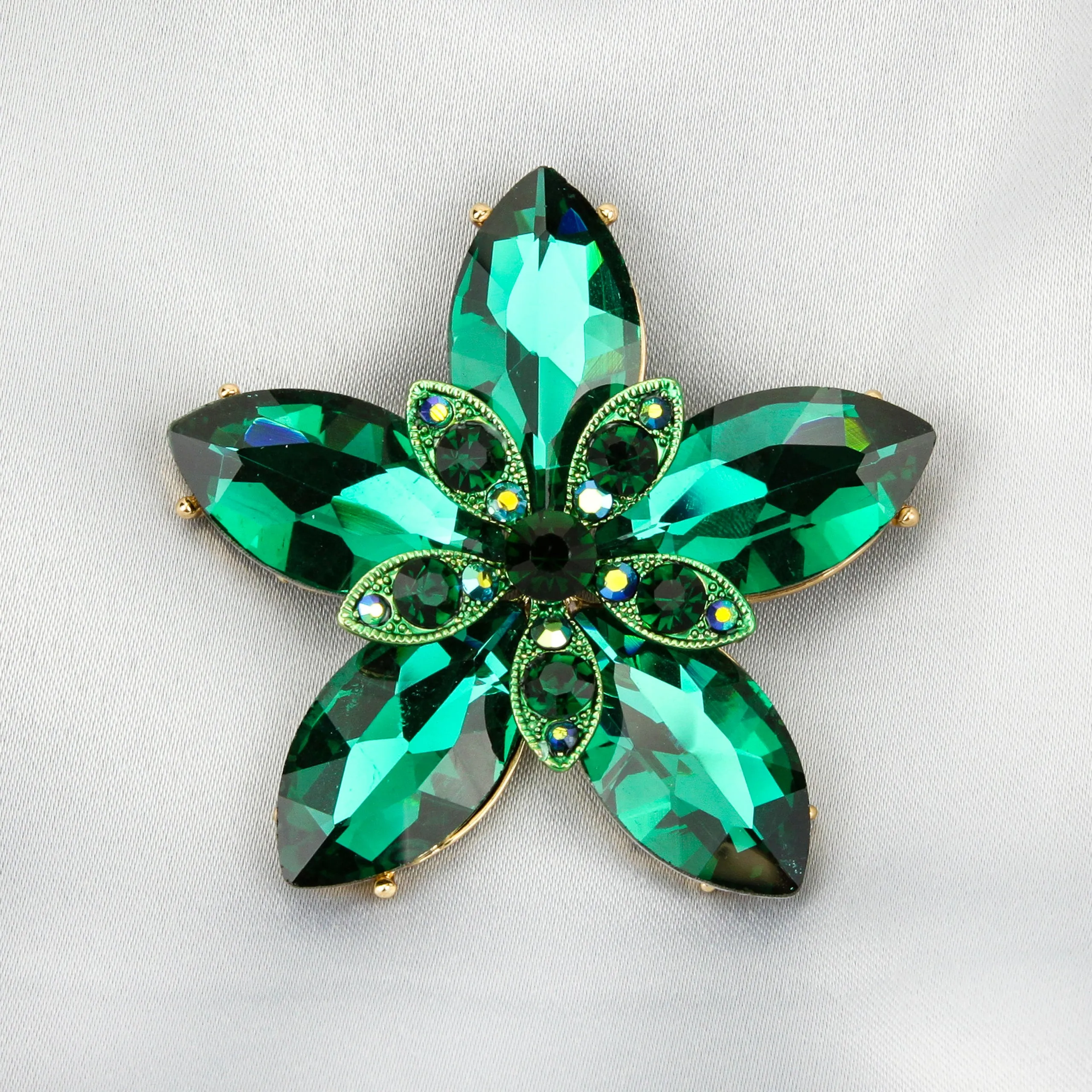 Vivian Shining Star Rhinestone Brooch - Green