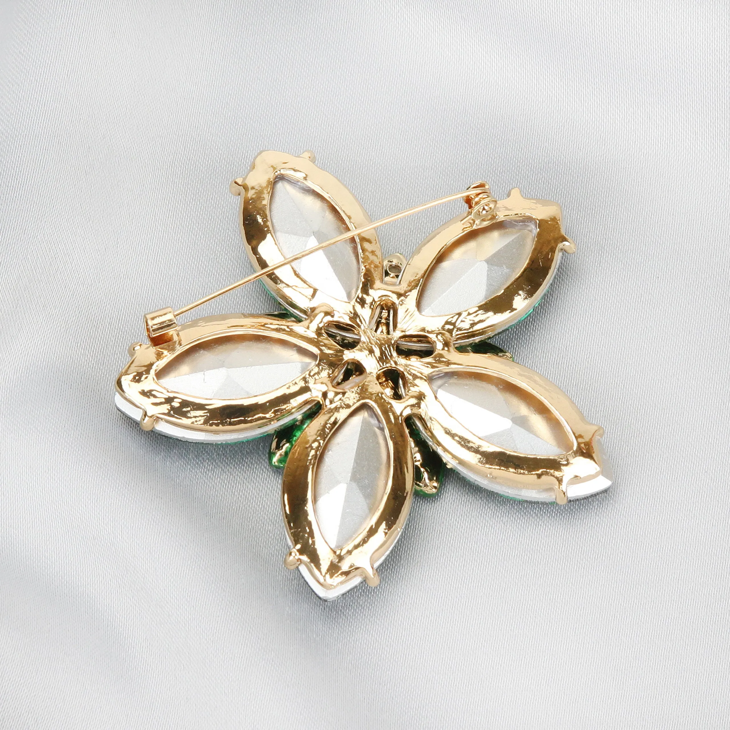 Vivian Shining Star Rhinestone Brooch - Green